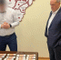 Как на столе главы владимирского минздрава появились деньги - Zebra-TV.Ru