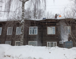 Сегодня ночью частично обрушилась крыша двухэтажного многоквартирного дома № 8 по ул. Красноармейская в Гусь-Хрустальном