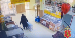 В Александрове горожанка сумела пронести мимо кассы матрас